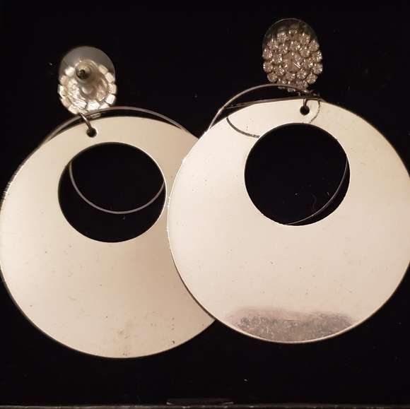 Guess Cheetah Print Crystal Earrings - Picture 5 of 5